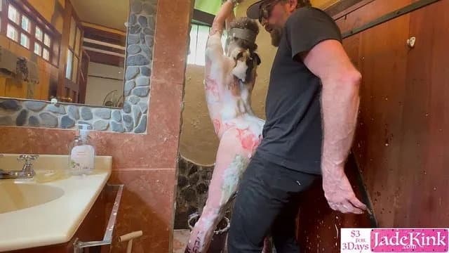 Vợ Sub Quyến Rũ Trong BDSM Ràng Buộc Và Sỉ Nhục Bọt Biển 2025