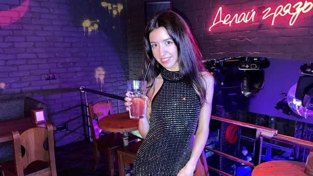 Public Pickup tại Hộp Đêm và Cuộc Yêu Mãnh Liệt với Bondage Creampie