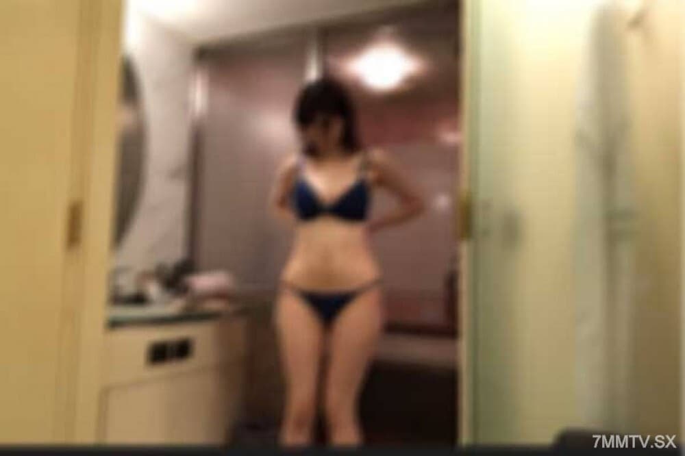 FC2-PPV-4791280 Muốn Làm Gì Đó! Khoái Cảm Không Che