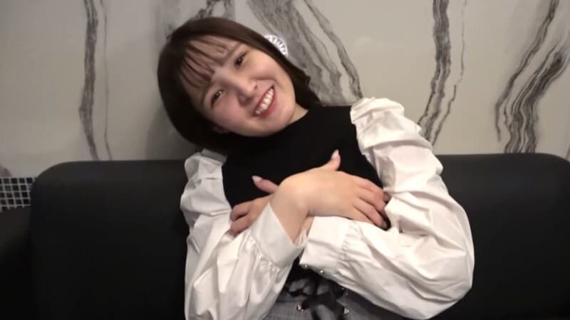 FC2-PPV-4817955 - Cô Gái Trinh Nguyên Quyến Rũ Trong Cảnh Quay Riêng Tư